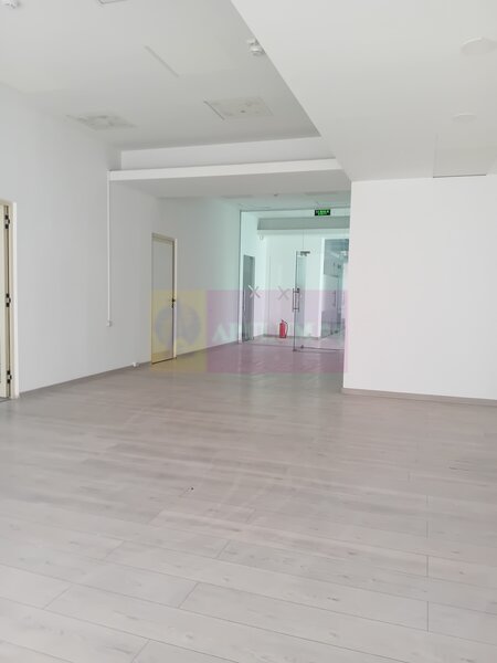 Spatiu birouri/ comercial, 90mp, open space, utilitati incluse